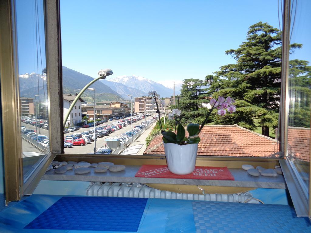 Alloggio Azzurro Cir Alloggio Turistico Vda Aosta 0099 ภายนอก รูปภาพ